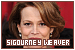  Sigourney Weaver: 